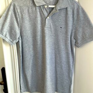 Men’s vineyard vines polo shirt. Size extra small.